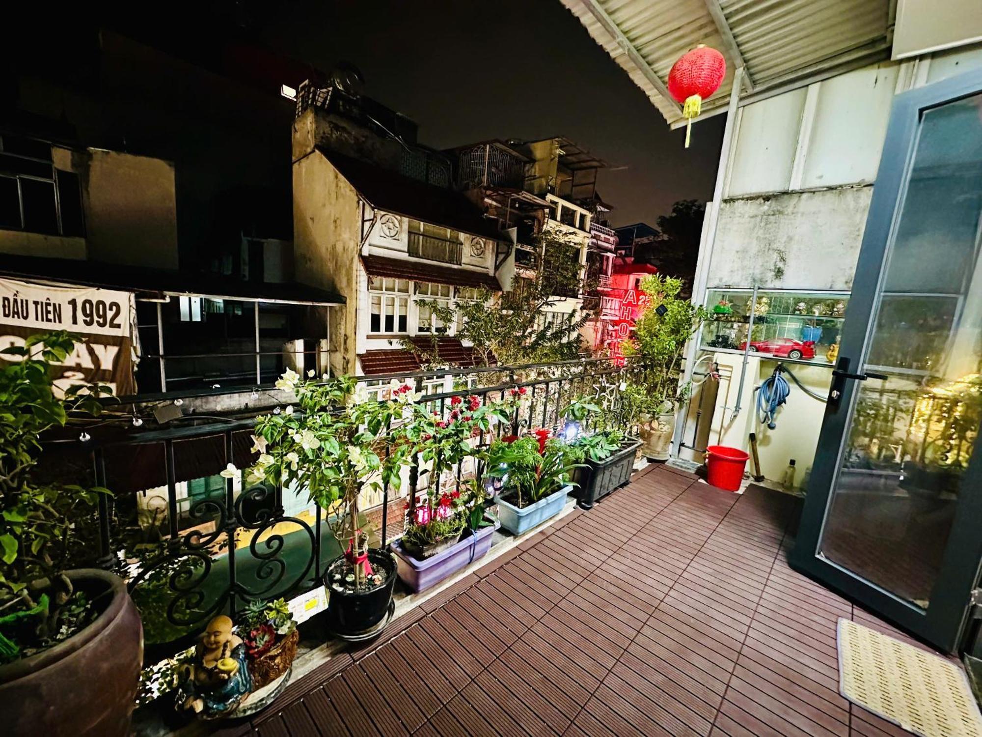 Vietnam Travelers 1 With Private Balcony Hanoï