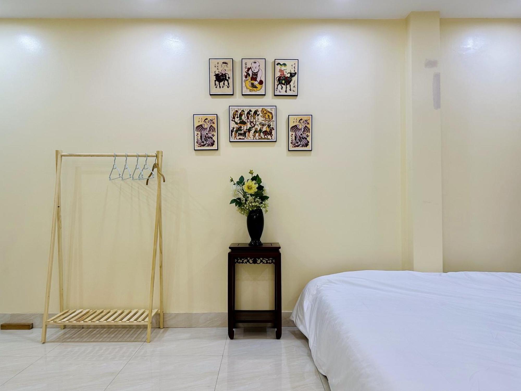 Vietnam Travelers 1 With Private Balcony *